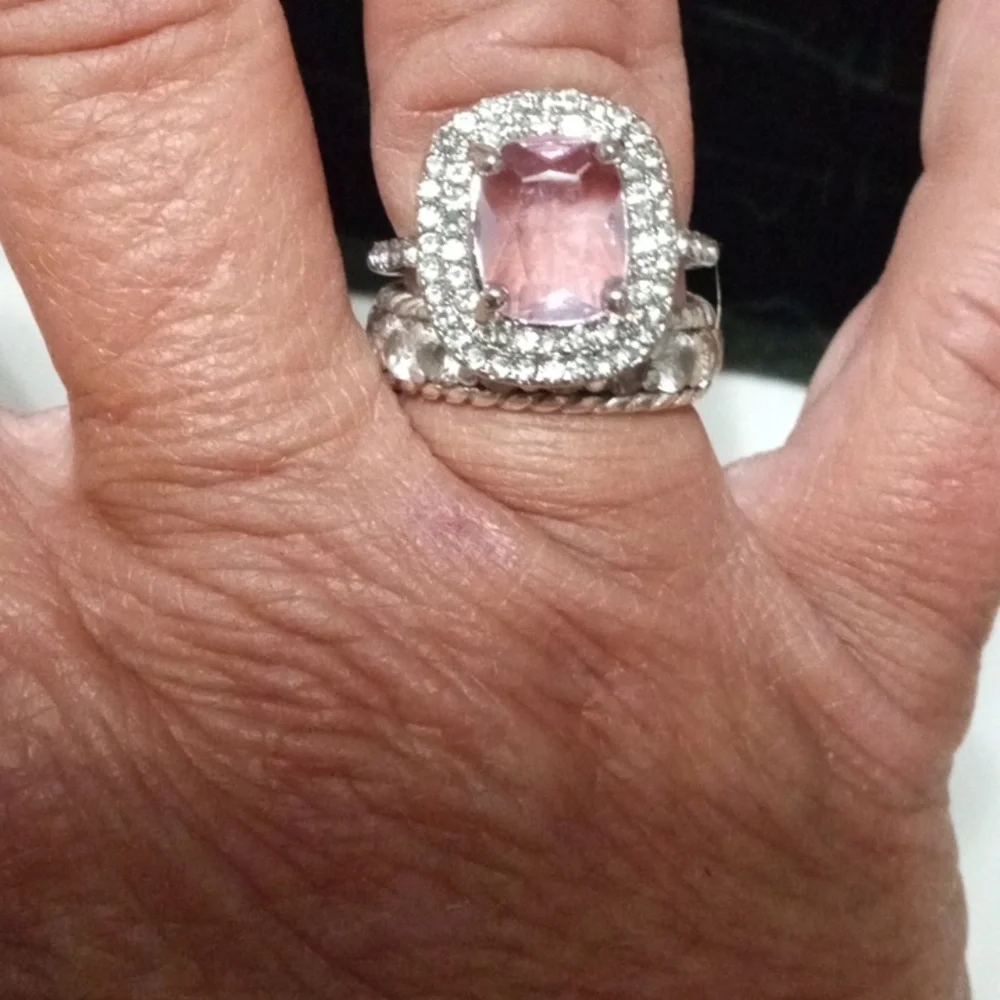 Ring - Picture 3 of 3